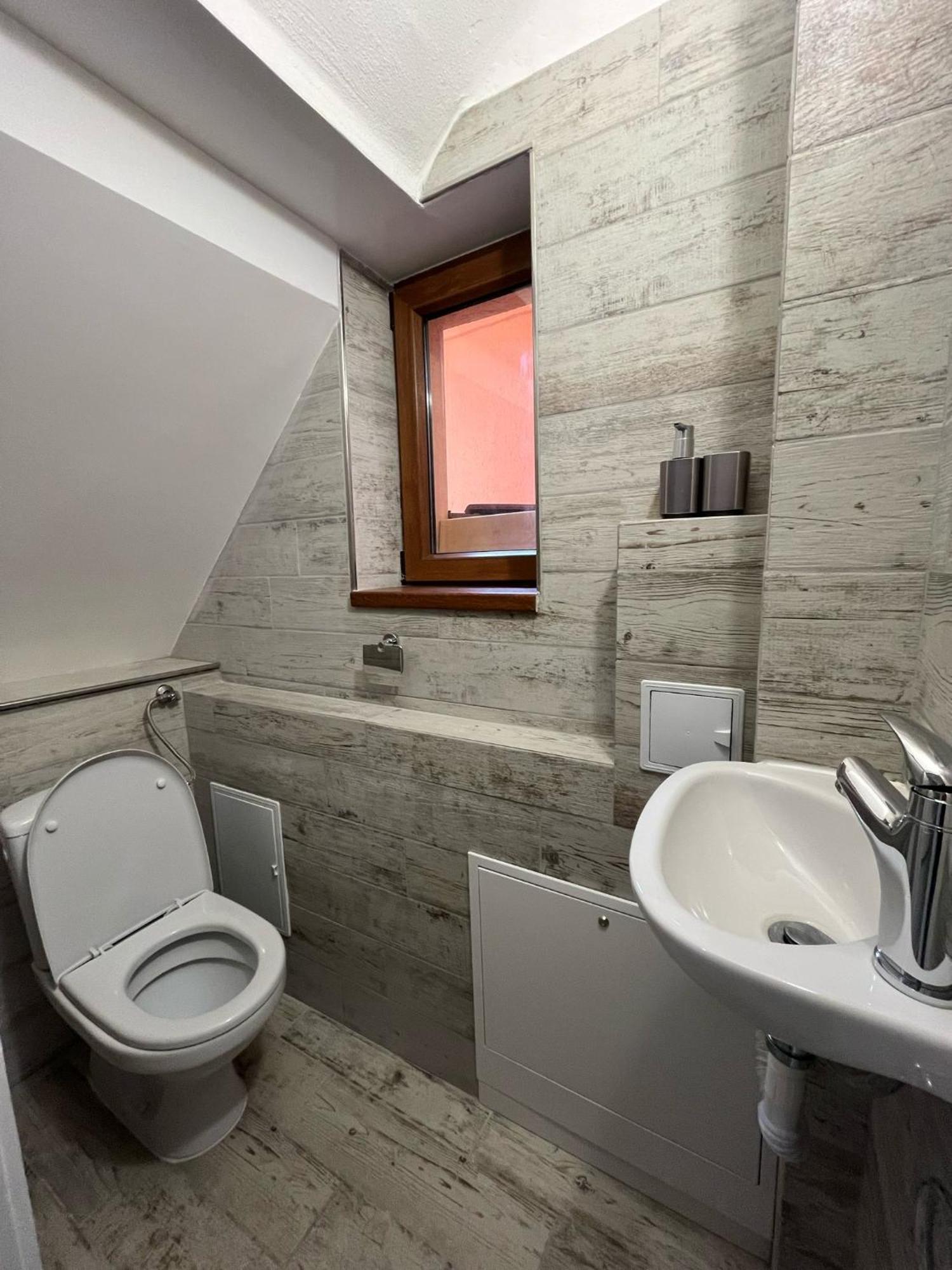 Lia House Apartman Brassó Kültér fotó